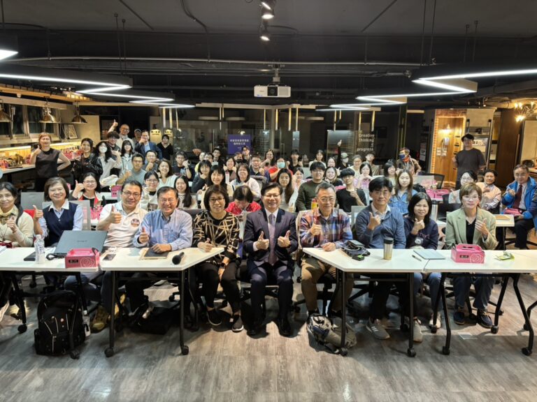 活動記錄與花絮-2025/12/12創創小聚創業講堂